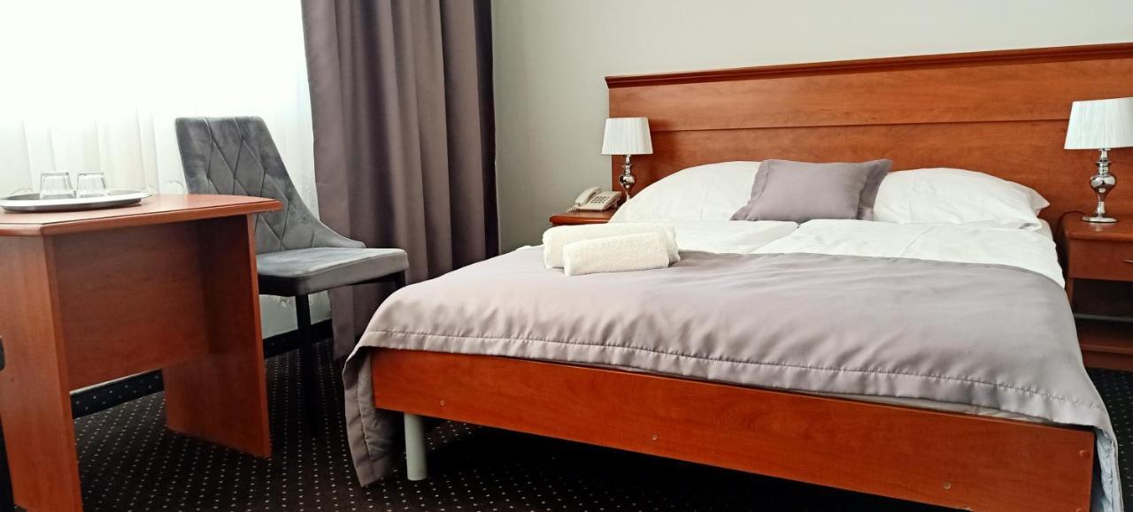 Hotel Wodnik Twoj Hotel Z Widokiem Na Morze ウストロニエ・モルスキエ エクステリア 写真