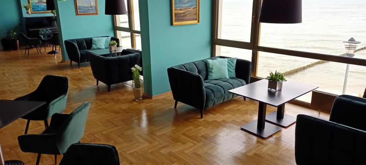 Hotel Wodnik Twoj Hotel Z Widokiem Na Morze ウストロニエ・モルスキエ エクステリア 写真