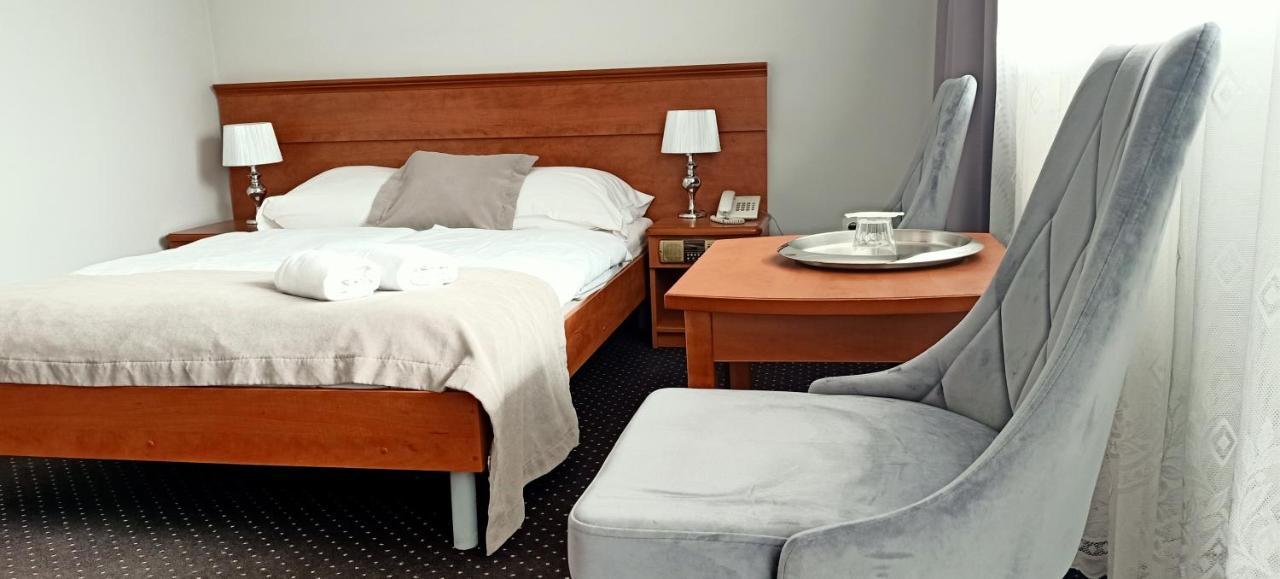 Hotel Wodnik Twoj Hotel Z Widokiem Na Morze ウストロニエ・モルスキエ エクステリア 写真