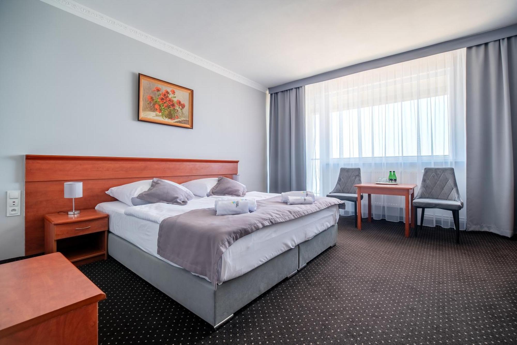 Hotel Wodnik Twoj Hotel Z Widokiem Na Morze ウストロニエ・モルスキエ エクステリア 写真